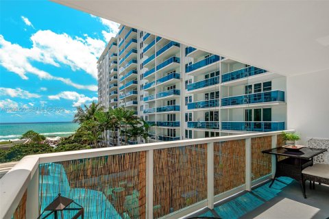 Copropriété à louer à Miami Beach, Floride: 1 chambre, 78.97 m2 № 2390500 - photo 24