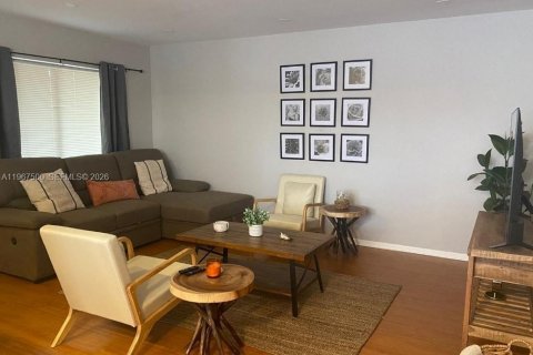 Condominio en venta en Wilton Manors, Florida, 2 dormitorios, 73.21 m2 № 2028760 - foto 17