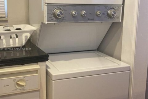 Condominio en venta en Wilton Manors, Florida, 2 dormitorios, 73.21 m2 № 2028760 - foto 13