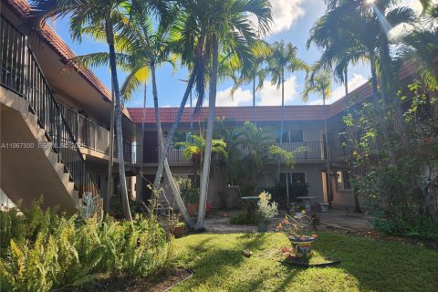 Condominio en Wilton Manors, Florida, 2 dormitorios  № 2028760
