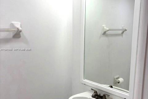 Touwnhouse à louer à Miami, Floride: 3 chambres, 106.84 m2 № 1998664 - photo 14