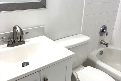 Touwnhouse à louer à Miami, Floride: 3 chambres, 106.84 m2 № 1998664 - photo 21