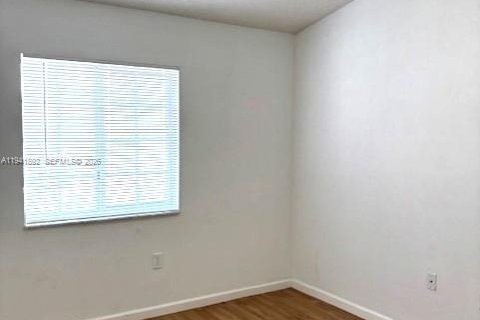 Touwnhouse à louer à Miami, Floride: 3 chambres, 106.84 m2 № 1998664 - photo 29