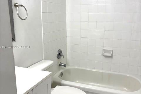 Touwnhouse à louer à Miami, Floride: 3 chambres, 106.84 m2 № 1998664 - photo 22