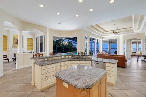 Villa ou maison à vendre à Bradenton, Floride: 4 chambres, 351.08 m2 № 2308311 - photo 18