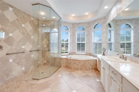 Villa ou maison à vendre à Bradenton, Floride: 4 chambres, 351.08 m2 № 2308311 - photo 30
