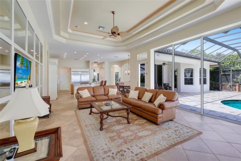 Villa ou maison à vendre à Bradenton, Floride: 4 chambres, 351.08 m2 № 2308311 - photo 25