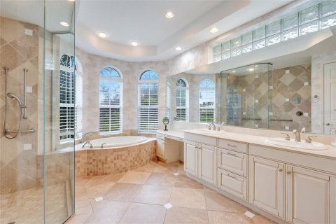 Villa ou maison à vendre à Bradenton, Floride: 4 chambres, 351.08 m2 № 2308311 - photo 29