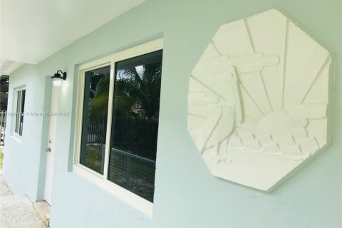Villa ou maison à louer à Miami, Floride: 2 chambres № 1947876 - photo 3