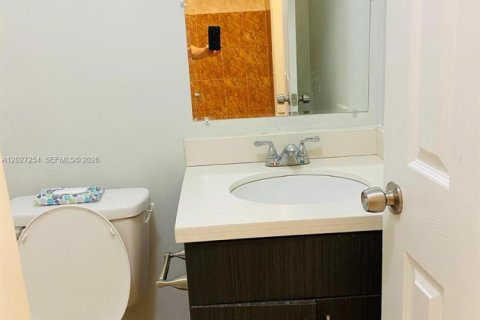 Immobilier commercial à vendre à Hialeah, Floride № 2086489 - photo 26