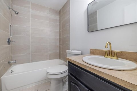 Apartamento en alquiler en Saint Petersburg, Florida, 1 dormitorio, 70.61 m2 № 1919286 - foto 10