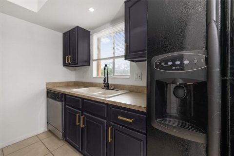 Apartamento en alquiler en Saint Petersburg, Florida, 1 dormitorio, 70.61 m2 № 1919286 - foto 8