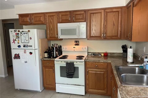 Appartement à louer à Palm Harbor, Floride: 2 chambres, 75.34 m2 № 1840221 - photo 3