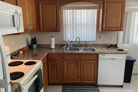 Appartement à louer à Palm Harbor, Floride: 2 chambres, 75.34 m2 № 1840221 - photo 4