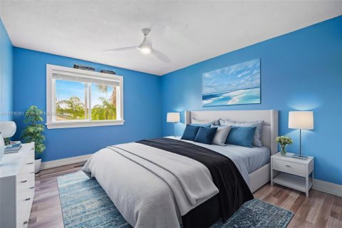 House in Weston, Florida 4 bedrooms, 231.05 sq.m. № 1896183 - photo 18