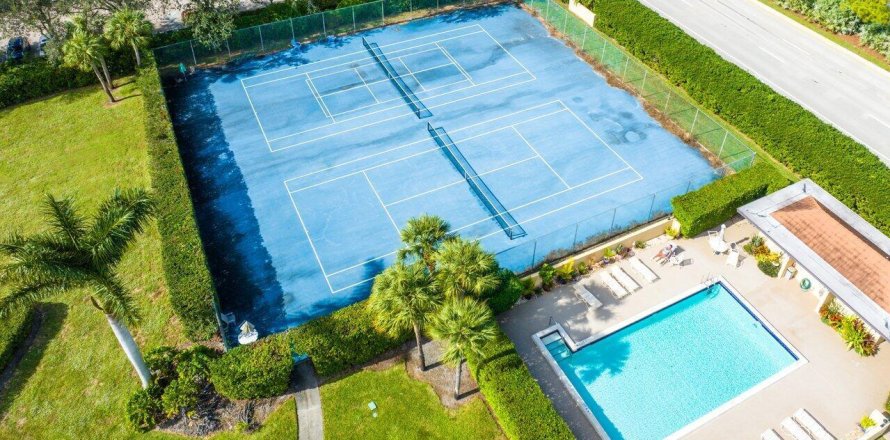 Condominio en Palm Beach Gardens, Florida, 2 dormitorios № 868760