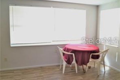 Casa en venta en Holiday, Florida, 2 dormitorios, 91.79 m2 № 1198791 - foto 2