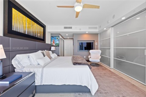 Condo in Sunny Isles Beach, Florida, 3 bedrooms № 2089881 - photo 17