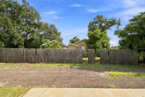 House in Saint Petersburg, Florida 1 bedroom, 115.11 sq.m. № 2324331 - photo 11