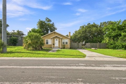 House in Saint Petersburg, Florida 1 bedroom, 115.11 sq.m. № 2324331 - photo 2