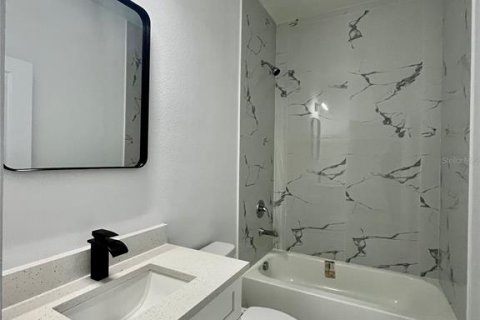Touwnhouse à vendre à Tampa, Floride: 3 chambres, 139.95 m2 № 2149497 - photo 9