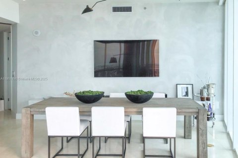 Снять в аренду кондоминиум в Майами-Бич, Флорида 2 спальни, 147.81м2, № 1963529 - фото 3