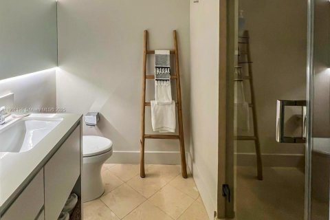 Снять в аренду кондоминиум в Майами-Бич, Флорида 2 спальни, 147.81м2, № 1963529 - фото 15