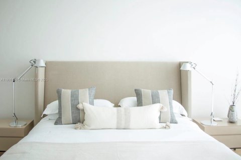 Снять в аренду кондоминиум в Майами-Бич, Флорида 2 спальни, 147.81м2, № 1963529 - фото 12