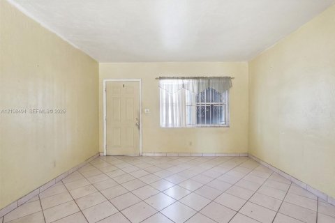 Casa en venta en Miami, Florida, 3 dormitorios, 121.52 m2 № 2429990 - foto 7