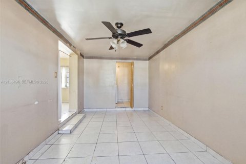 Casa en venta en Miami, Florida, 3 dormitorios, 121.52 m2 № 2429990 - foto 12