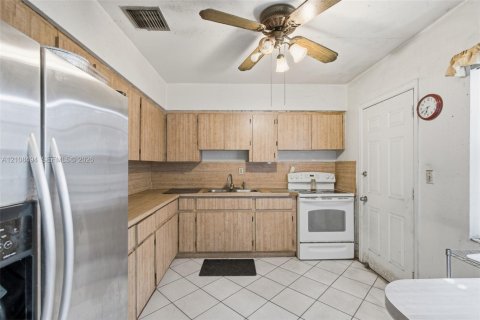 Casa en venta en Miami, Florida, 3 dormitorios, 121.52 m2 № 2429990 - foto 10