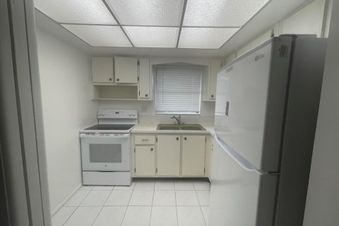 Copropriété à louer à West Palm Beach, Floride: 1 chambre, 56.76 m2 № 2271249 - photo 4