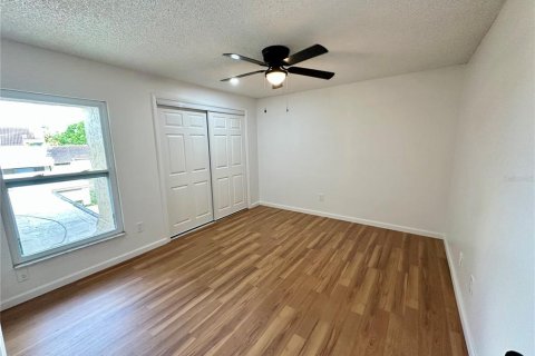 Condo in Casselberry, Florida, 3 bedrooms  № 1626379 - photo 16
