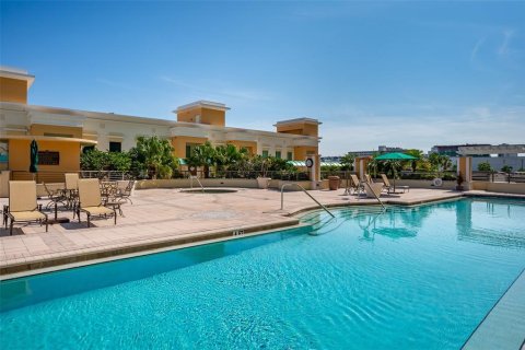 Condominio en venta en Sarasota, Florida, 1 dormitorio, 156.45 m2 № 2094219 - foto 27