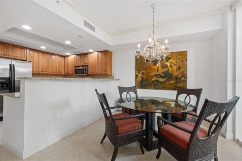 Condominio en venta en Sarasota, Florida, 1 dormitorio, 156.45 m2 № 2094219 - foto 10