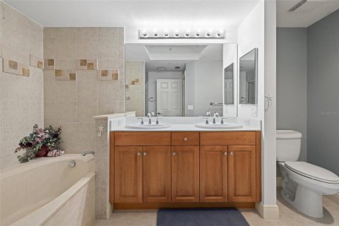 Condominio en venta en Sarasota, Florida, 1 dormitorio, 156.45 m2 № 2094219 - foto 23