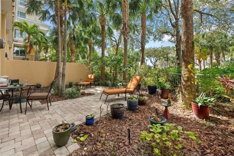 Condominio en venta en Sarasota, Florida, 1 dormitorio, 156.45 m2 № 2094219 - foto 7