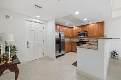 Condominio en venta en Sarasota, Florida, 1 dormitorio, 156.45 m2 № 2094219 - foto 11