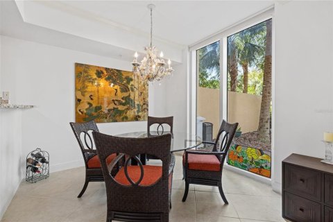 Condominio en venta en Sarasota, Florida, 1 dormitorio, 156.45 m2 № 2094219 - foto 9
