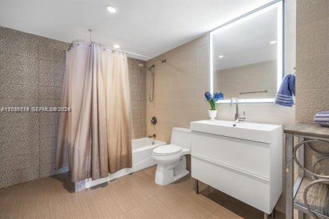 Copropriété à louer à Sunny Isles Beach, Floride: 2 chambres, 142.79 m2 № 2084519 - photo 21