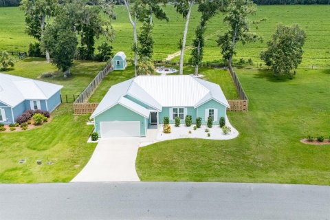 Villa ou maison à vendre à Trenton, Floride: 3 chambres, 151.99 m2 № 1819616 - photo 4