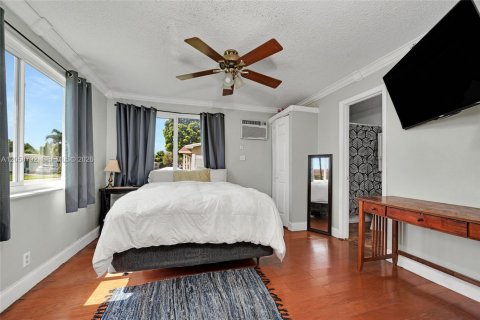 Casa en venta en Pembroke Pines, Florida, 3 dormitorios, 118.54 m2 № 2261588 - foto 17