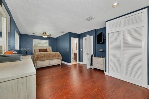 Casa en venta en Pembroke Pines, Florida, 3 dormitorios, 118.54 m2 № 2261588 - foto 12