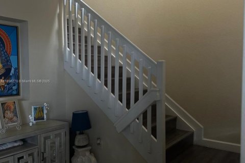 Touwnhouse à vendre à Miami, Floride: 3 chambres, 161.65 m2 № 1948133 - photo 26