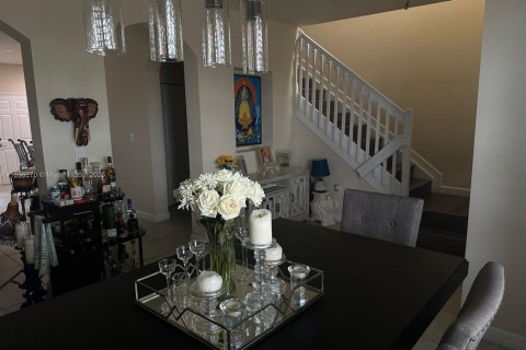 Touwnhouse à vendre à Miami, Floride: 3 chambres, 161.65 m2 № 1948133 - photo 4