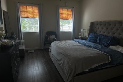Touwnhouse à vendre à Miami, Floride: 3 chambres, 161.65 m2 № 1948133 - photo 18