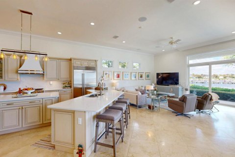 Купить виллу или дом в Палм Сити, Флорида 13 комнат, 501.02м2, № 2146363 - фото 9