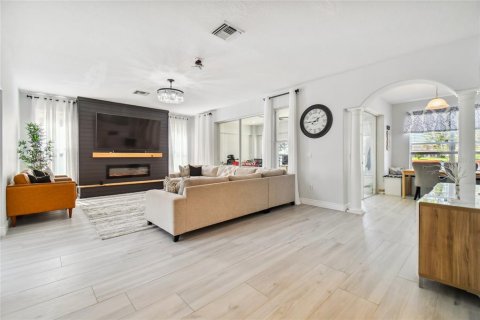 Снять в аренду виллу или дом в Тампа, Флорида 8 комнат, 295.8м2, № 2101379 - фото 15