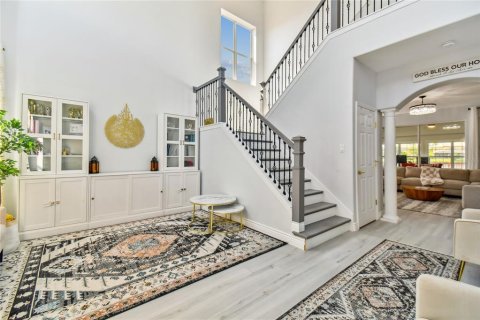 Снять в аренду виллу или дом в Тампа, Флорида 8 комнат, 295.8м2, № 2101379 - фото 6