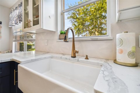 Снять в аренду виллу или дом в Тампа, Флорида 8 комнат, 295.8м2, № 2101379 - фото 28